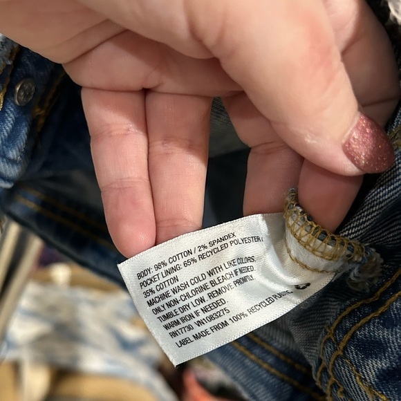 Universal Threads Denim Jacket - Picture 3 of 5